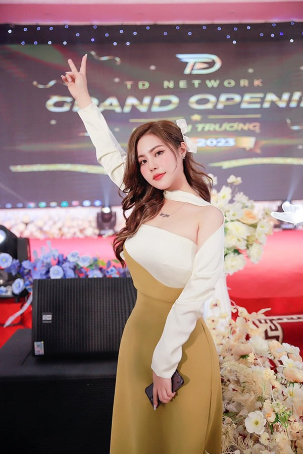 Ngân Ngân