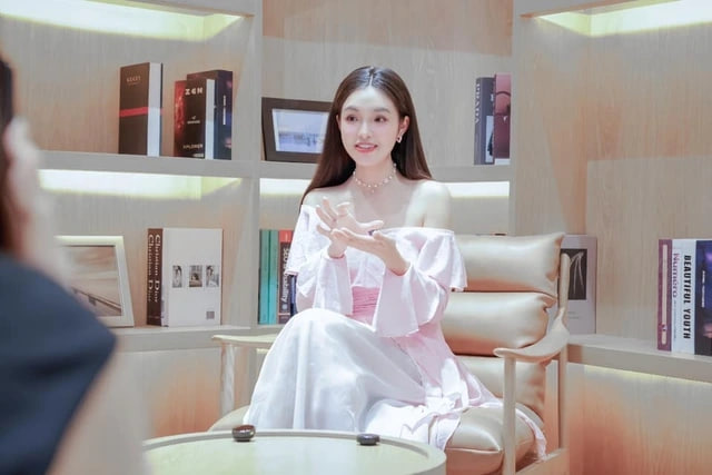 YeYe Nhật Hạ