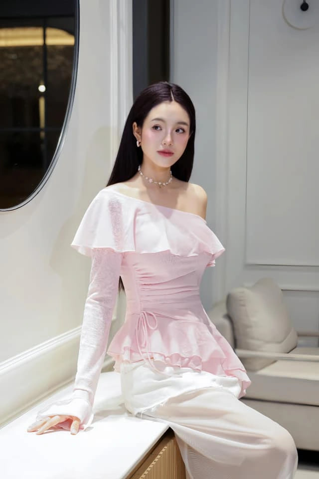 YeYe Nhật Hạ